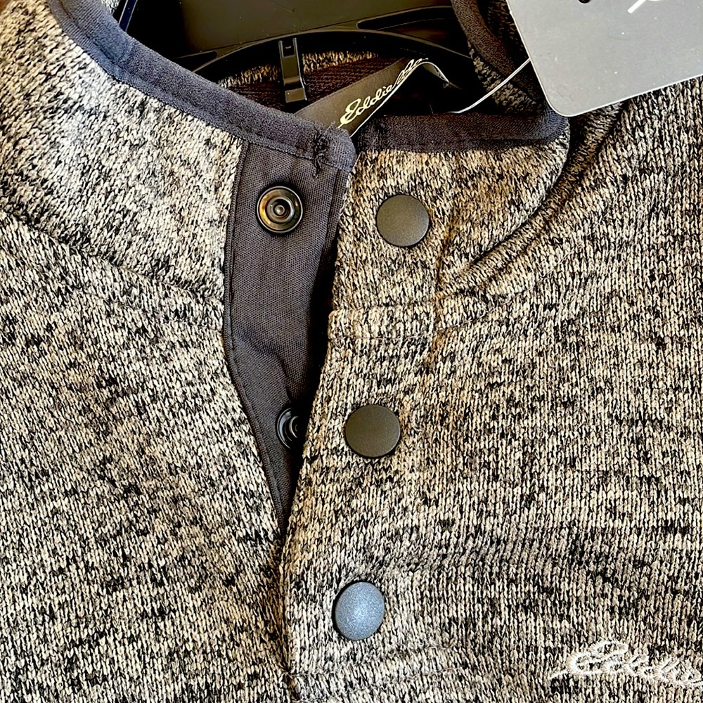 EDDIE BAUER est.1920 UNISEX NWT front snap closure pullover- easy wear size S - Picture 8 of 10